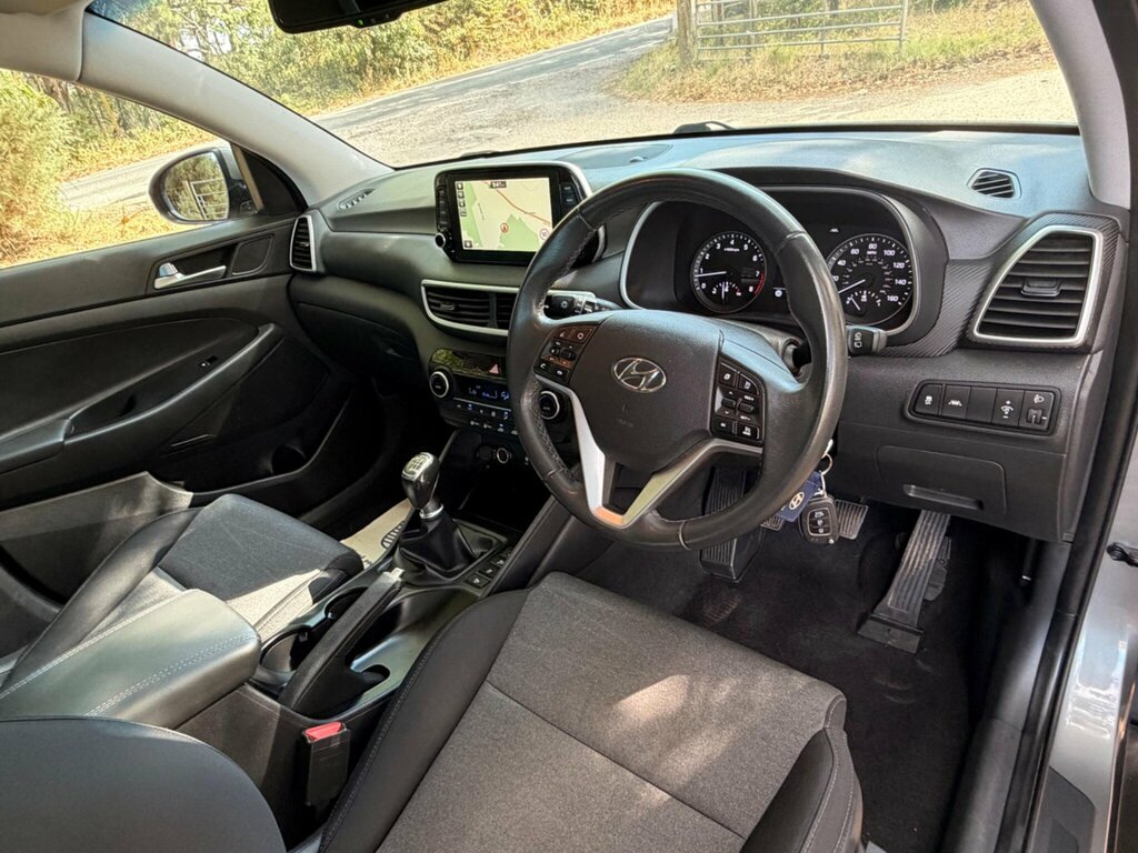 Hyundai Tucson Grey #11