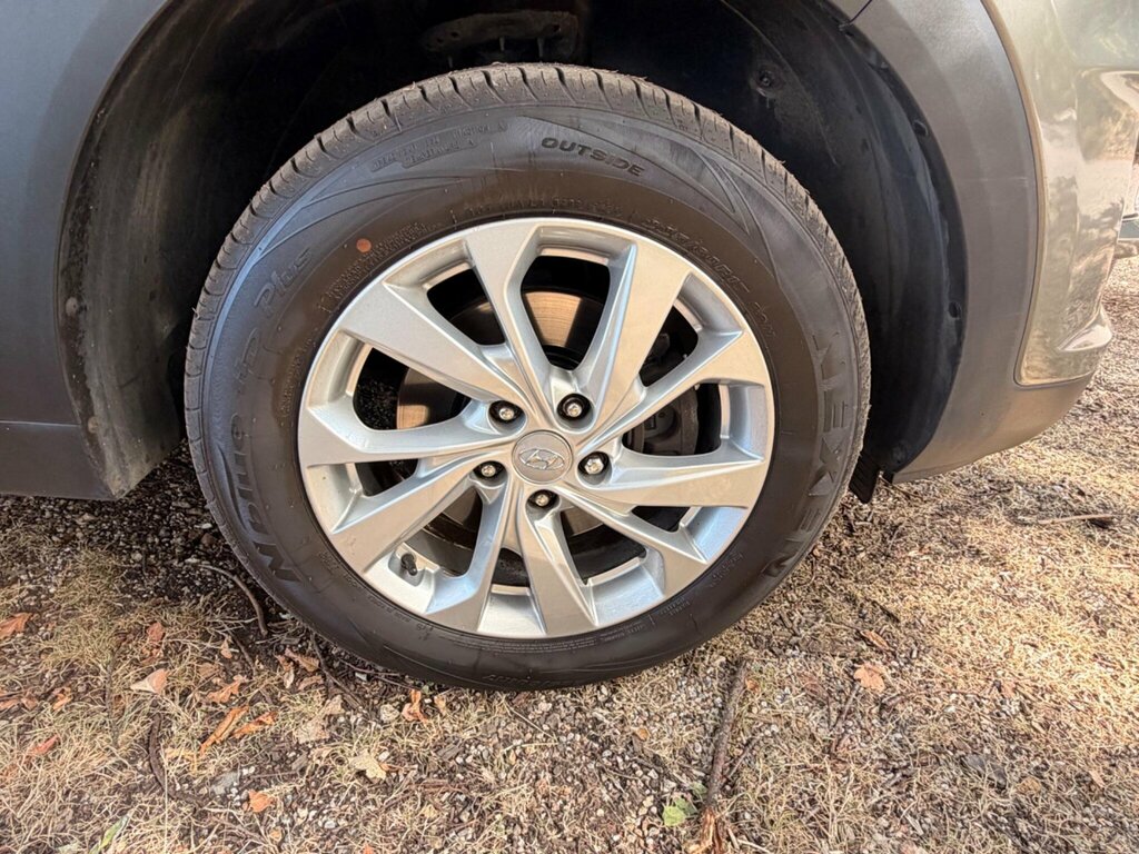 Hyundai Tucson Grey #24