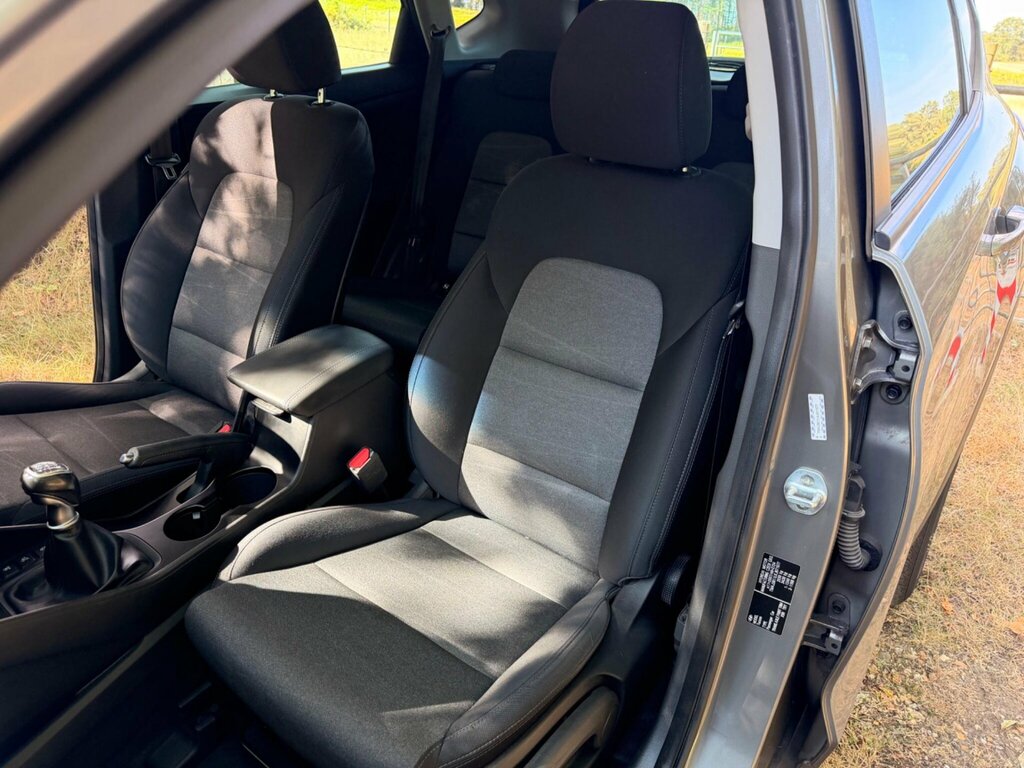 Hyundai Tucson Grey #32