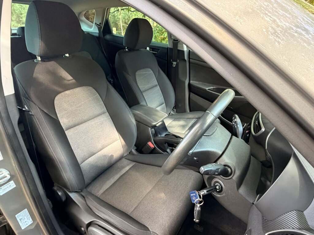 Hyundai Tucson Grey #13