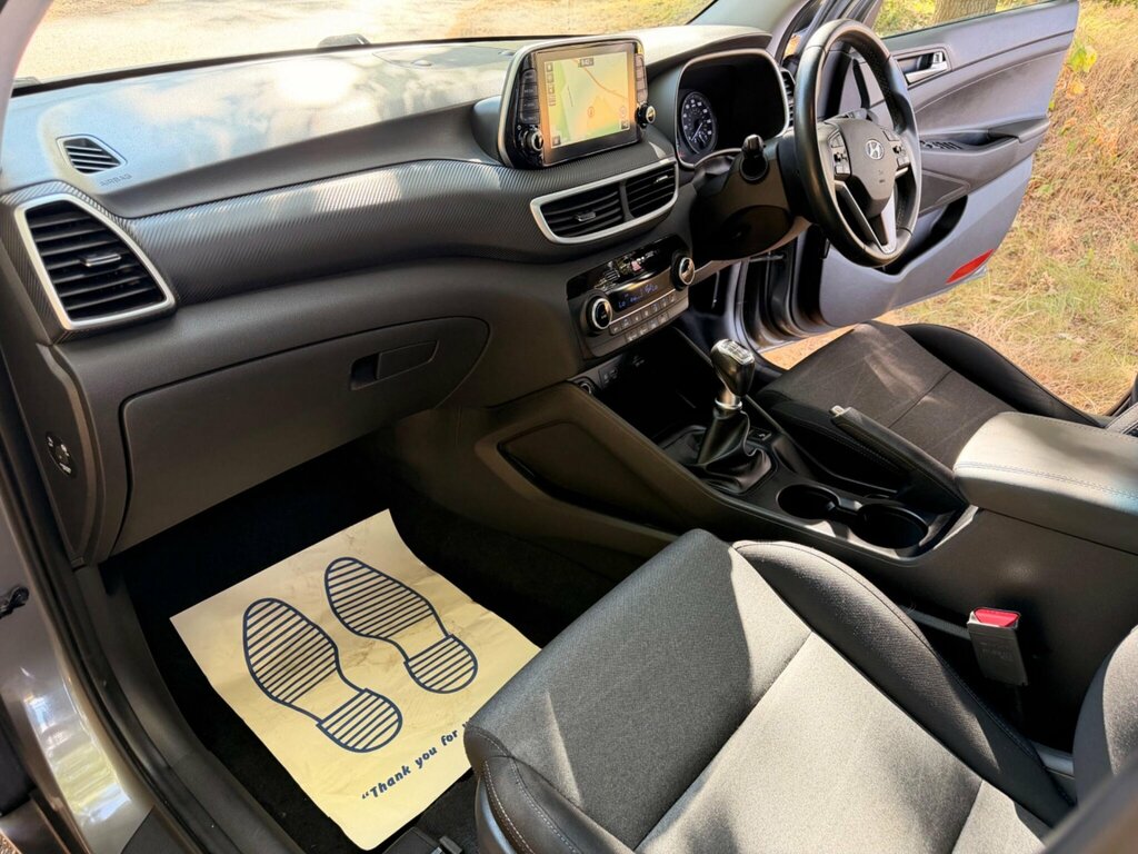 Hyundai Tucson Grey #10