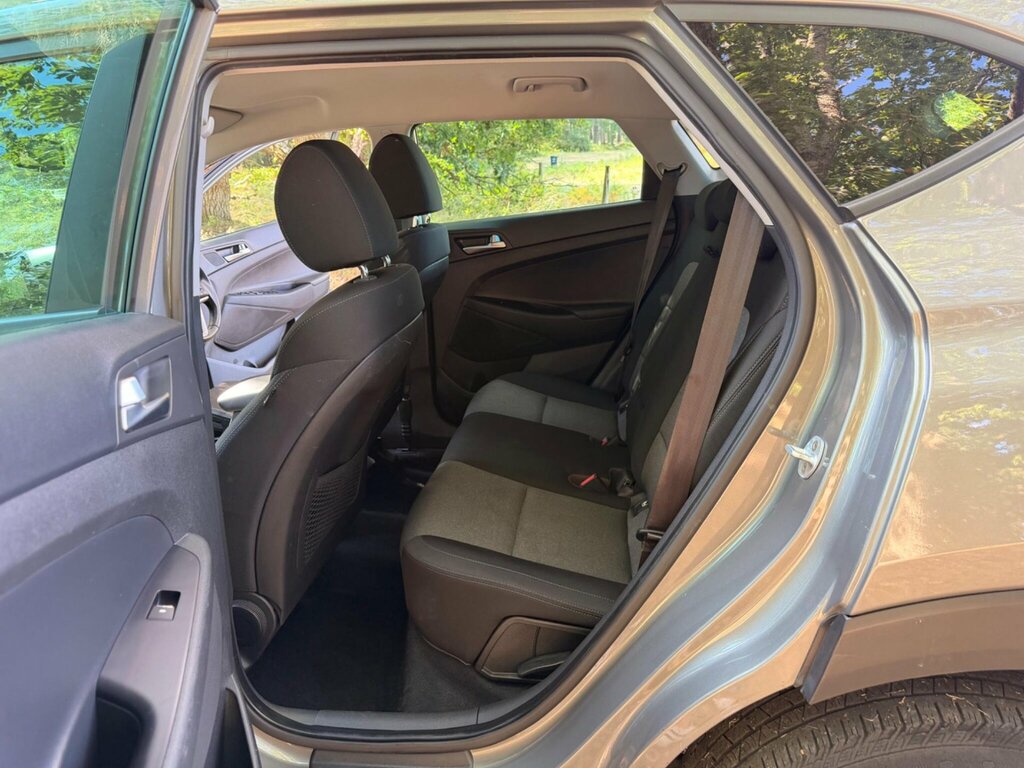 Hyundai Tucson Grey #15
