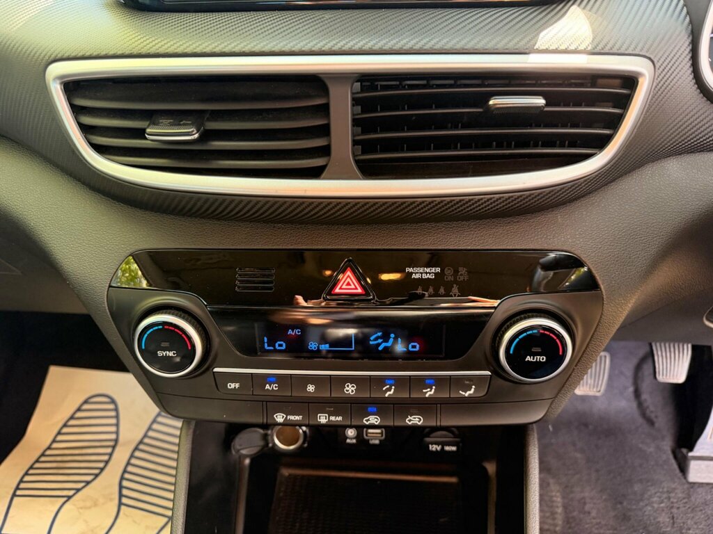 Hyundai Tucson Grey #34