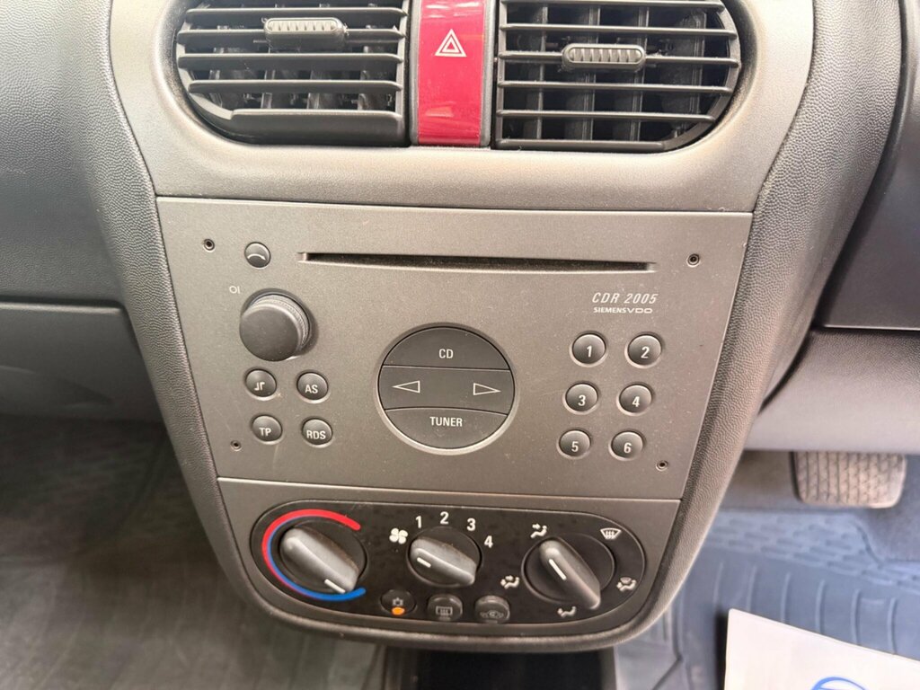Vauxhall Corsa 1.2I 16V Life Silver #26