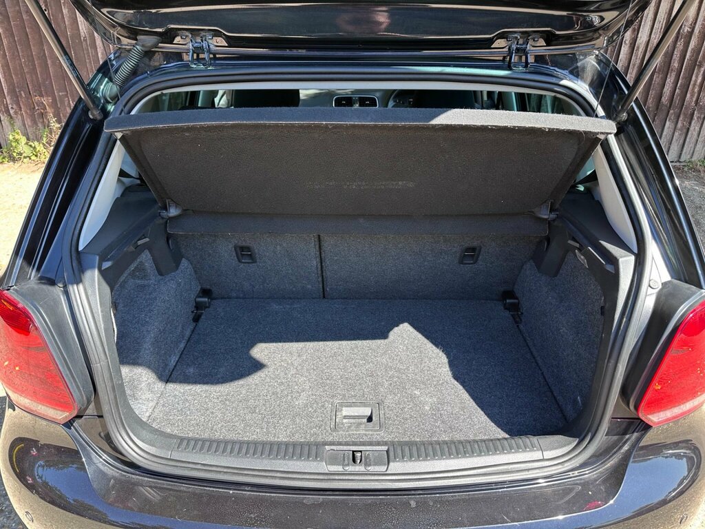 Volkswagen Polo Match Silver #22