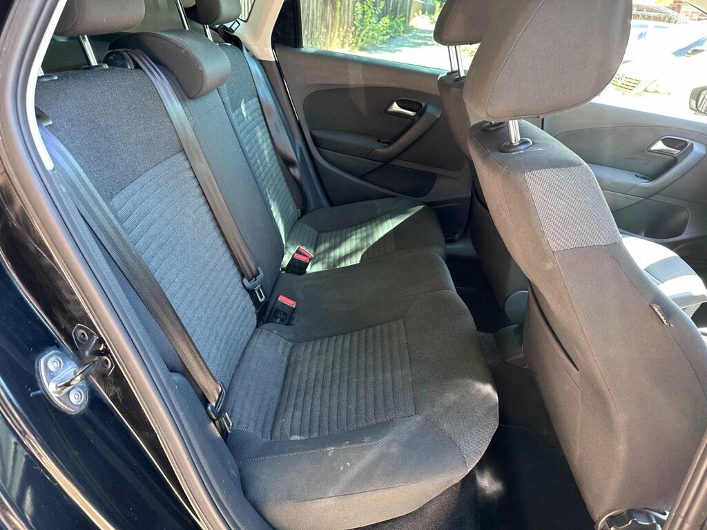 Volkswagen Polo Match Silver #14