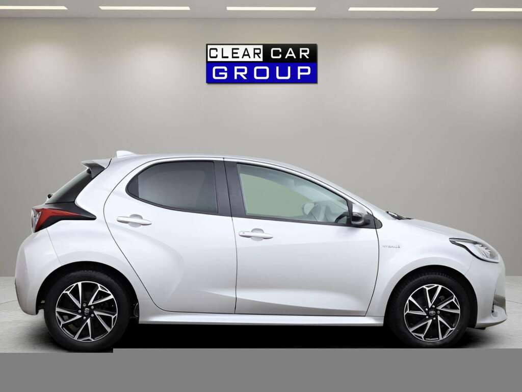 Toyota Yaris 1.5 Design Hev Cvt SW21HZC Silver #6
