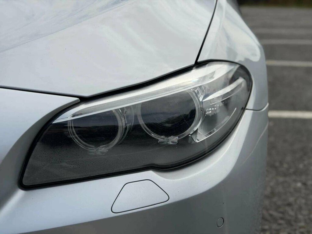 BMW 5 Series 530D M Sport Touring White #18