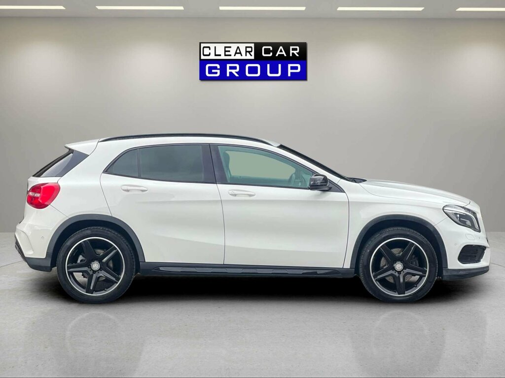 Mercedes-Benz GLA Class 2.1 Gla 220 D 4Matic Amg Line Premium 4Wd White #2