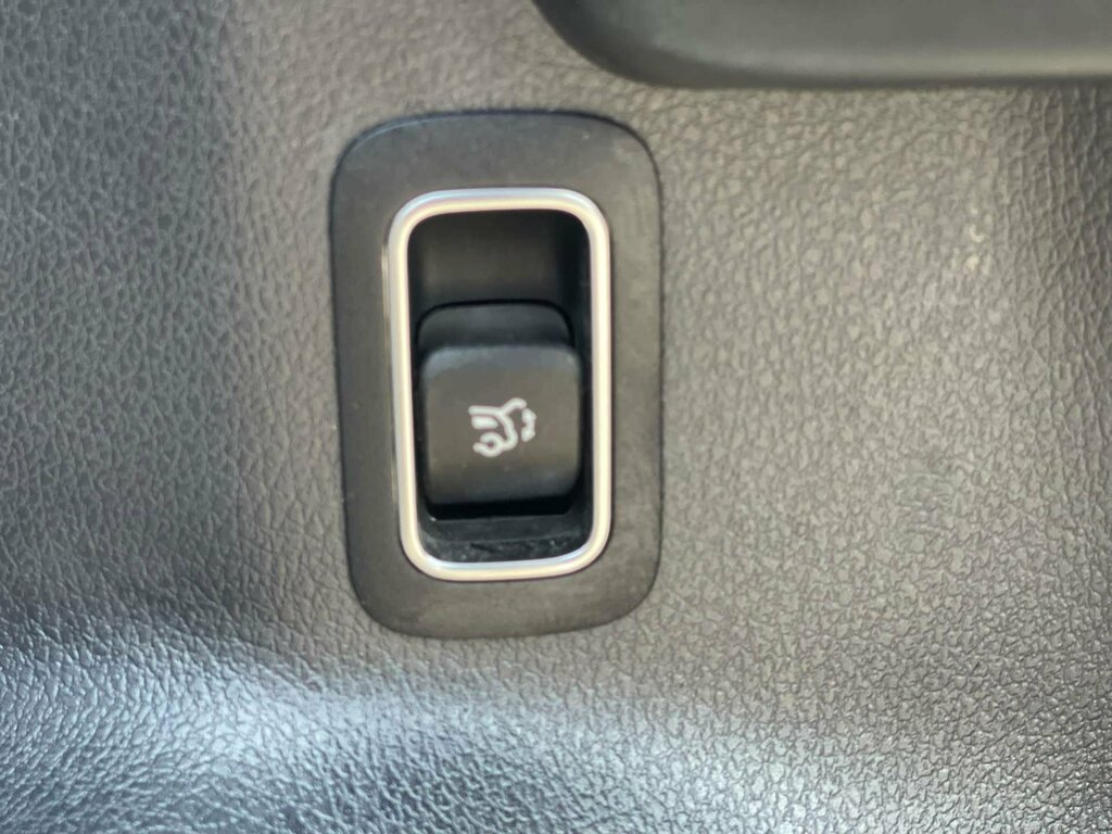Mercedes-Benz GLA Class Grey #23