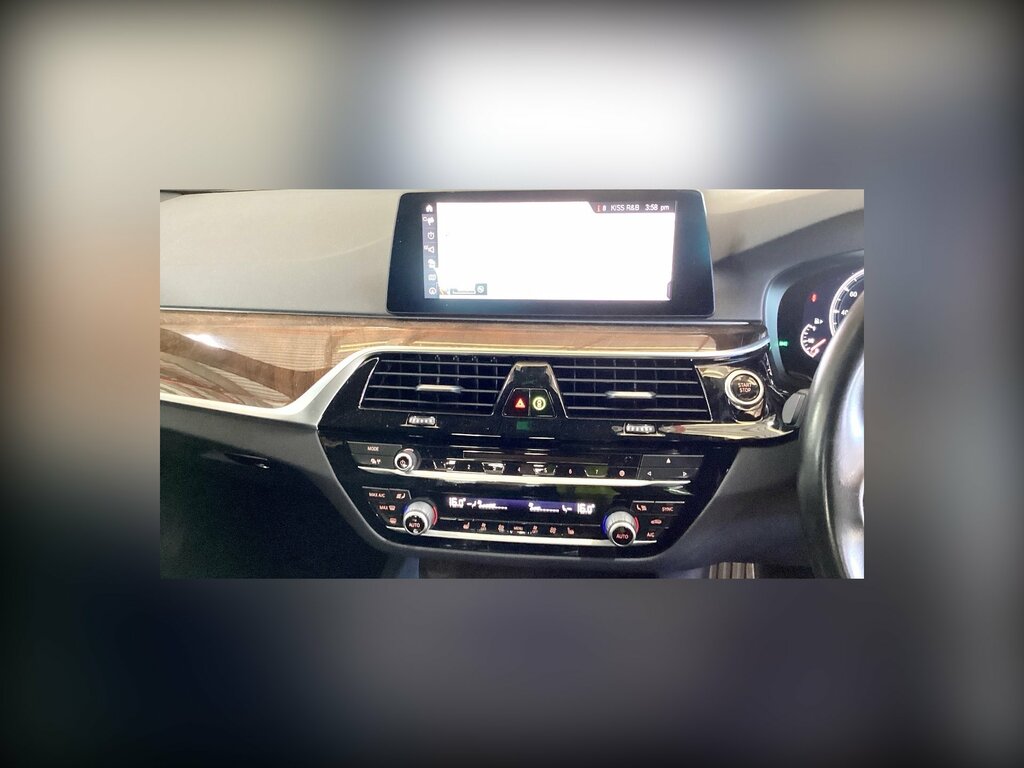 BMW 5 Series 2.0 530E 9.2Kwh Se Saloon Plug-in Hybri Grey #4