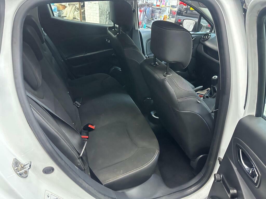 Renault Clio 1.2 16V Dynamique Medianav Cwvehiclemarketing Black #22