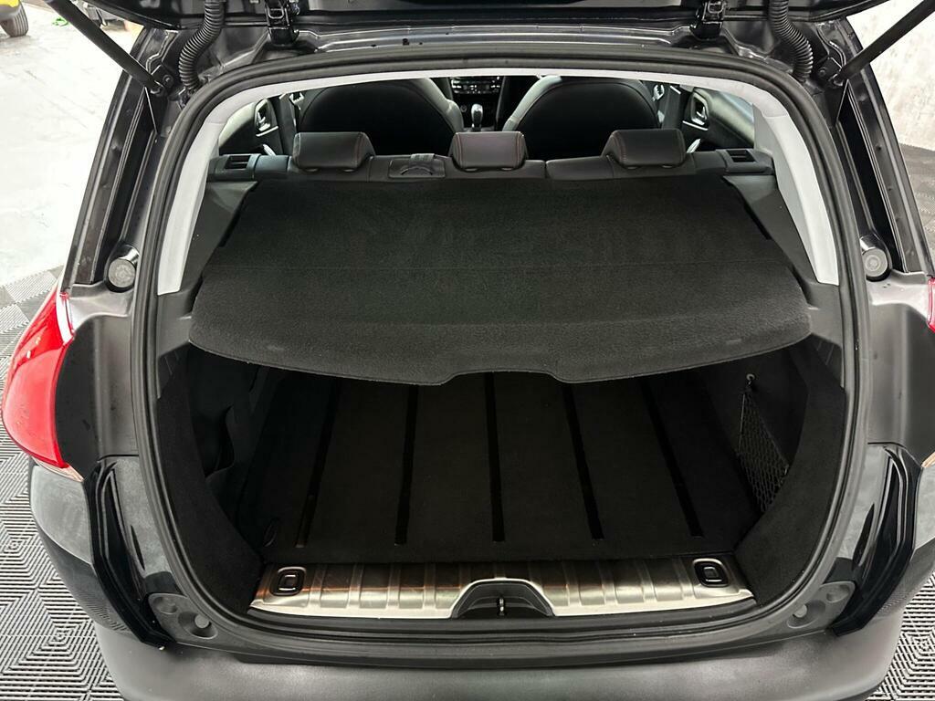Peugeot 2008 1.6 Bluehdi 100 Allure Grey #25