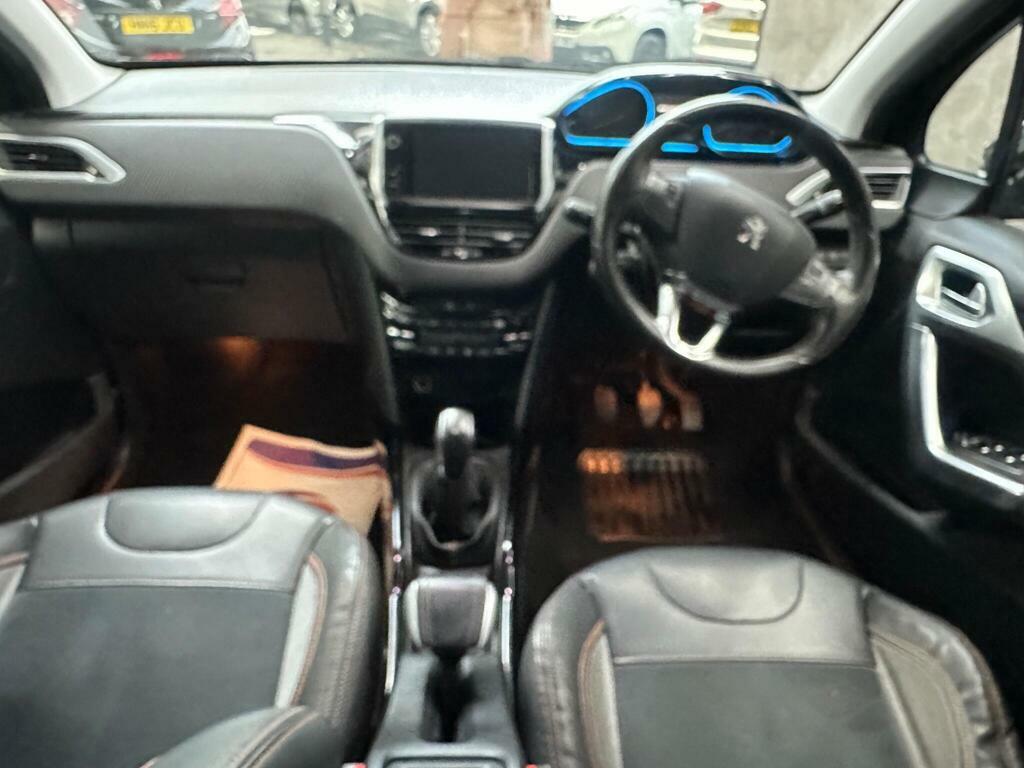 Peugeot 2008 1.6 Bluehdi 100 Allure Grey #22