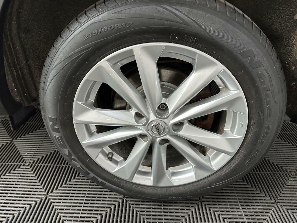 Nissan Qashqai Black #18
