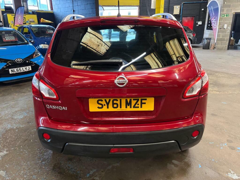 Nissan Qashqai 1.6 N-tec 2Wd Euro 5 Red #4