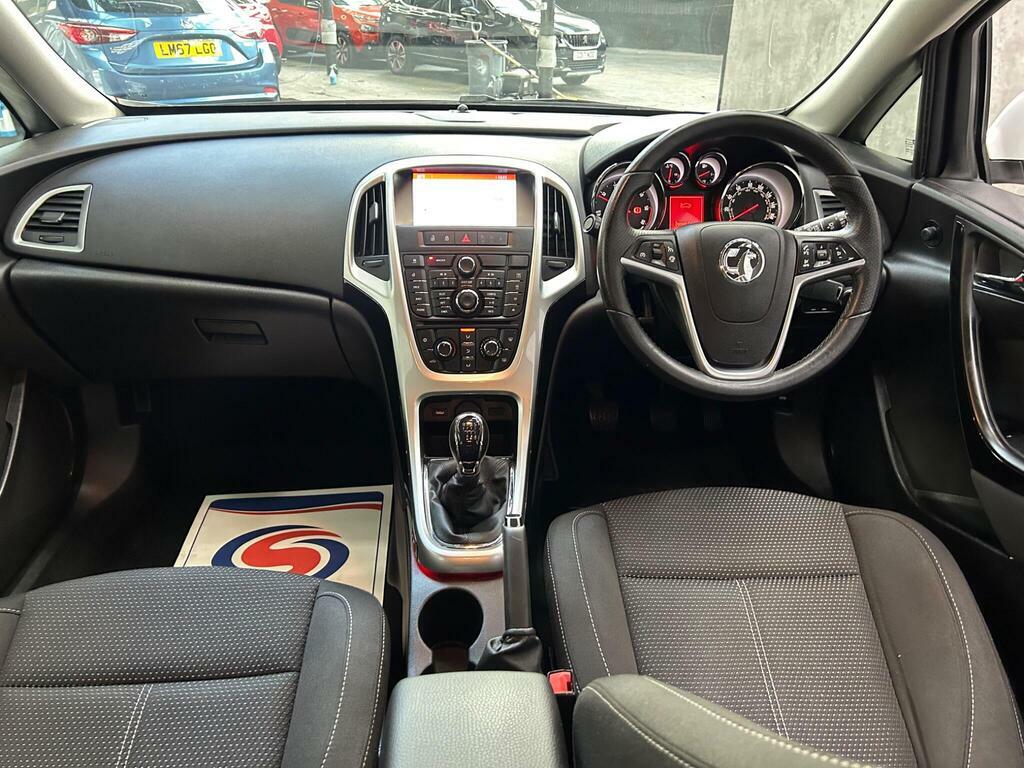Vauxhall Astra Sri Cdti White #23