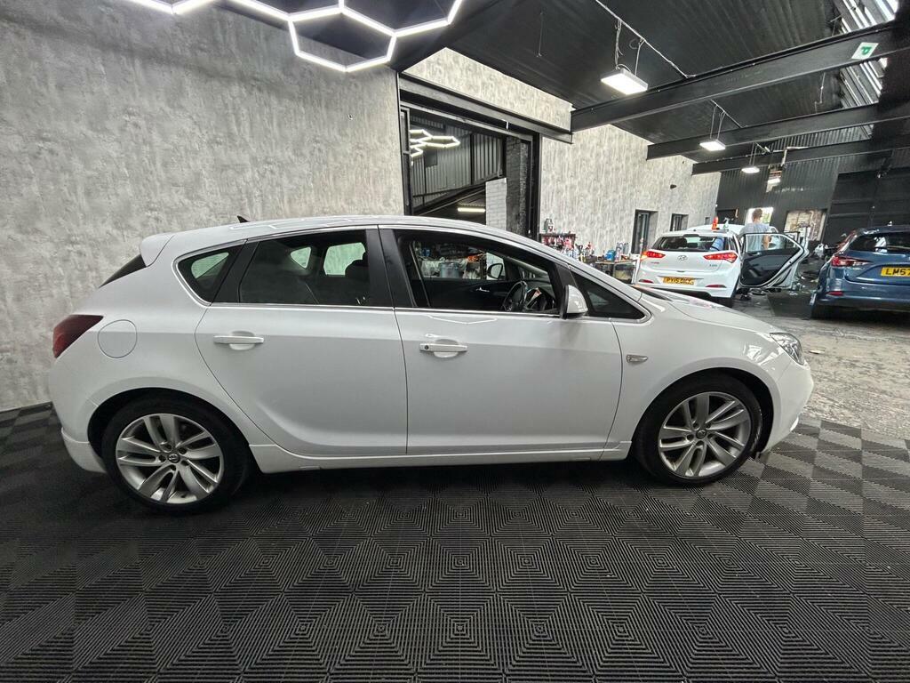 Vauxhall Astra Sri Cdti White #7