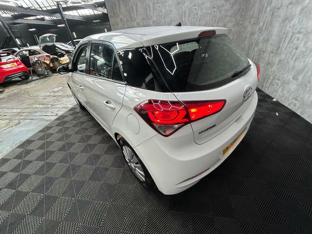 Hyundai I20 Hatchback 1.4 Se 2015 Grey #13