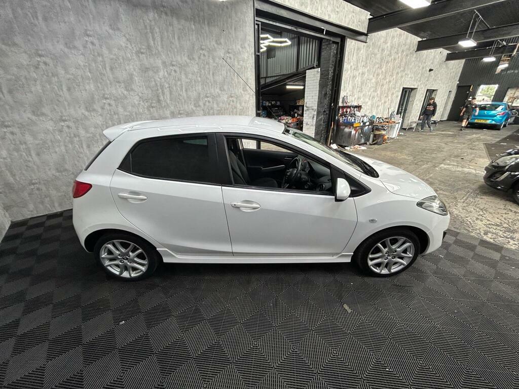 Mazda 2 1.3 Colour Edition Euro 5 Red #8