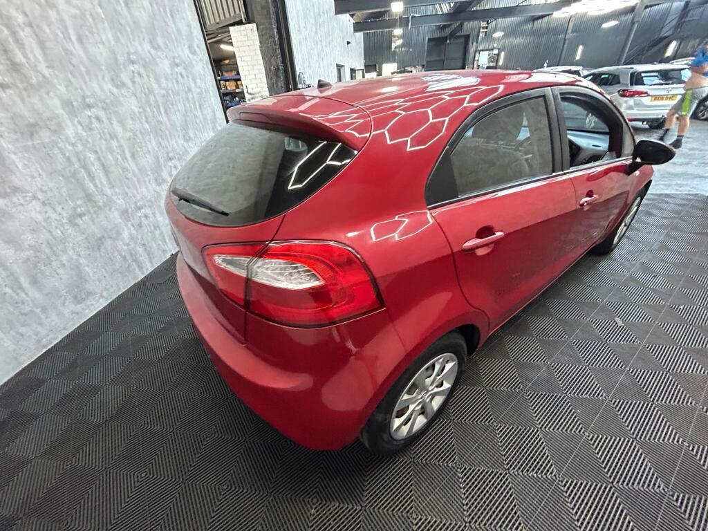 Kia RIO 1.2 1 Air White #9