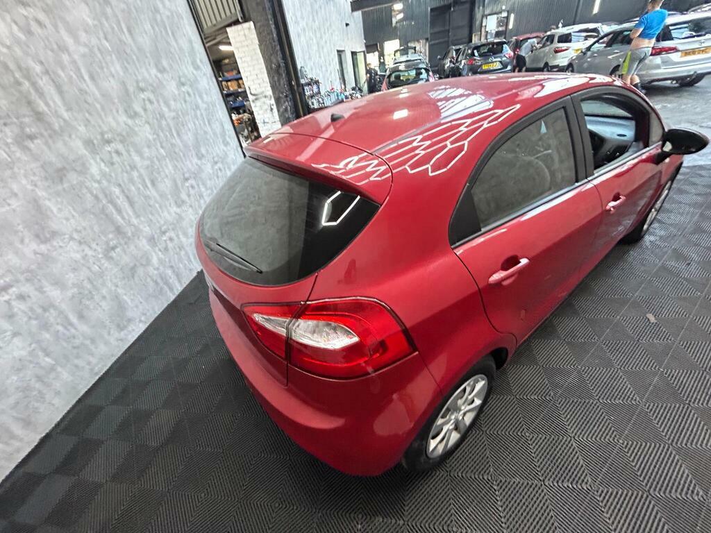 Kia RIO 1.2 1 Air White #10