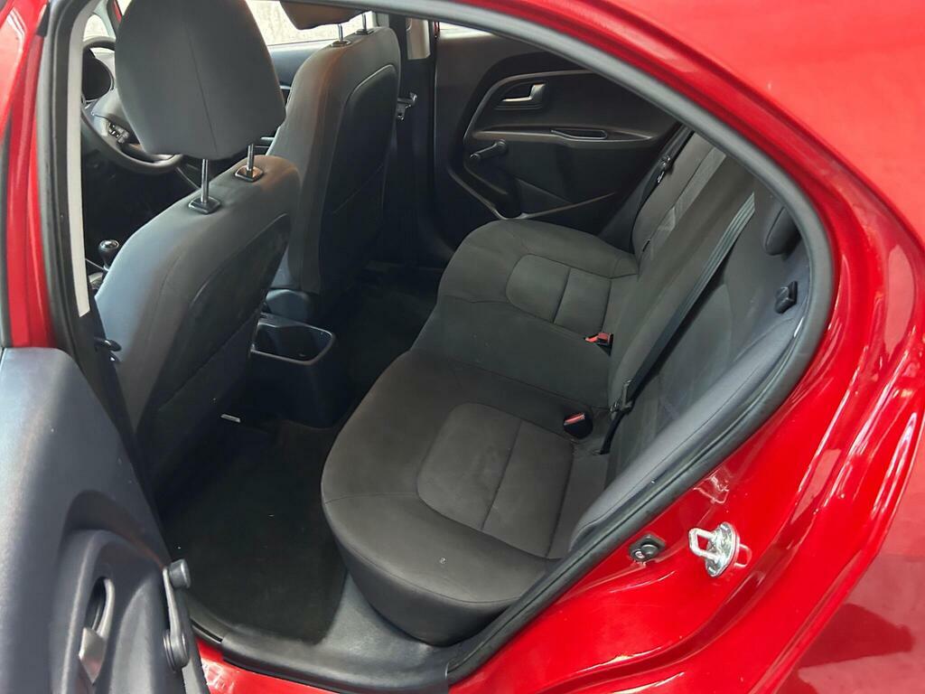 Kia RIO 1.2 1 Air White #25