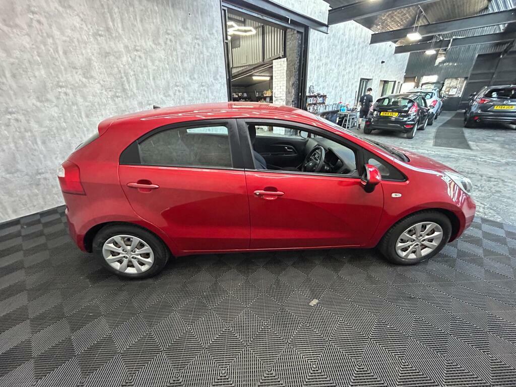 Kia RIO 1.2 1 Air White #7