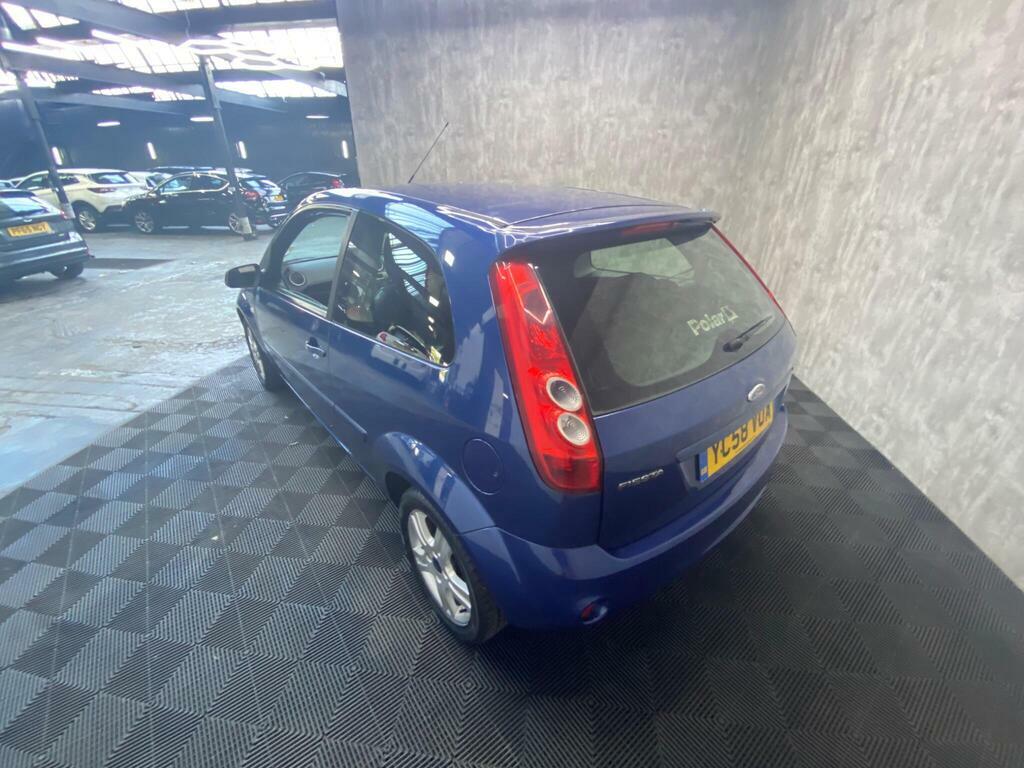 Ford Fiesta 1.25 Style Red #14