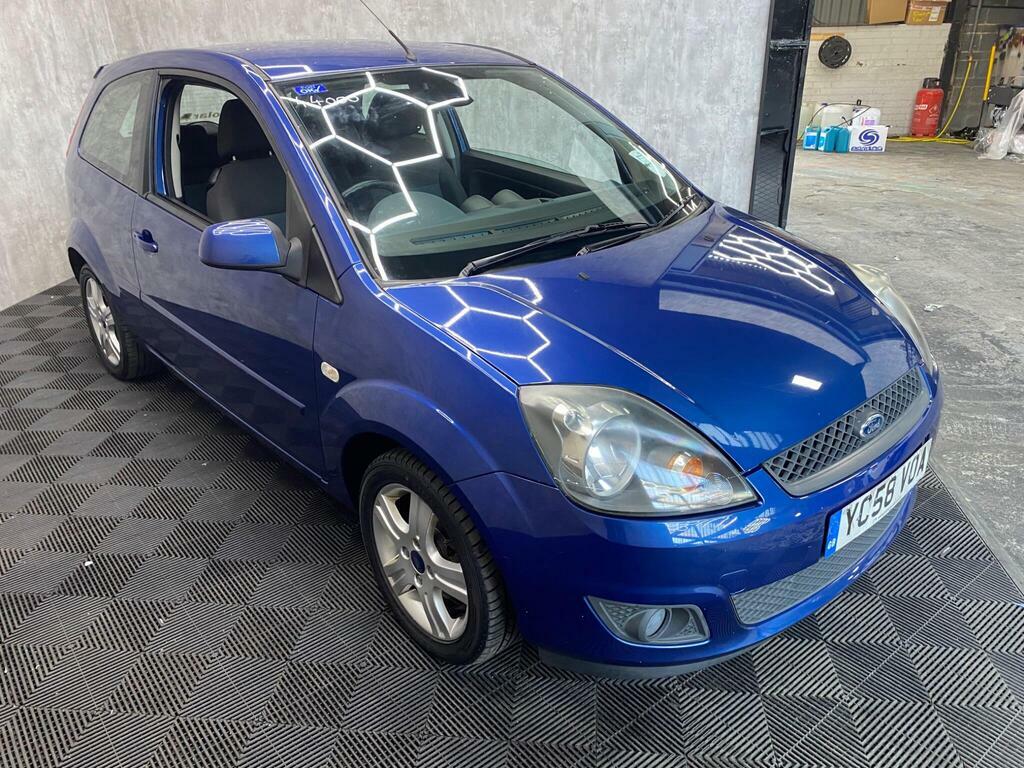 Ford Fiesta 1.25 Style Red #5