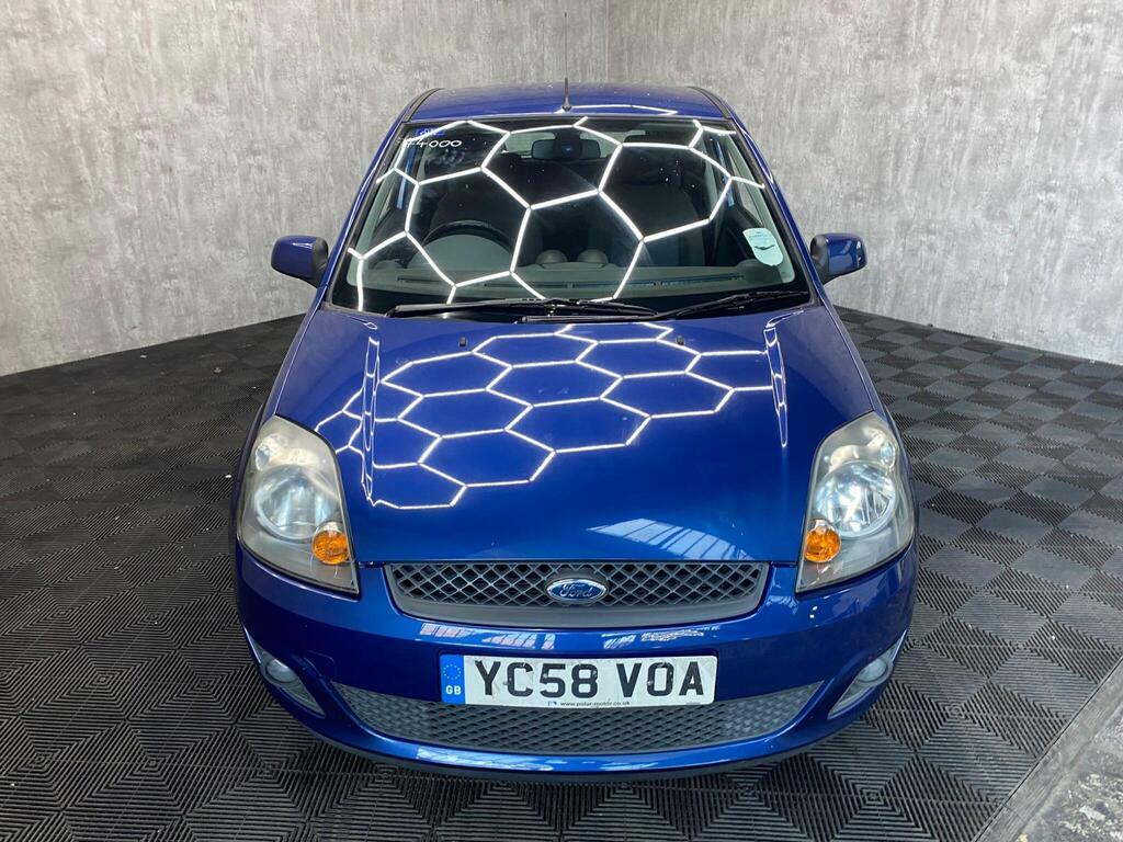 Ford Fiesta 1.25 Style Red #4
