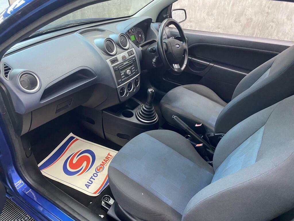 Ford Fiesta 1.25 Style Red #23