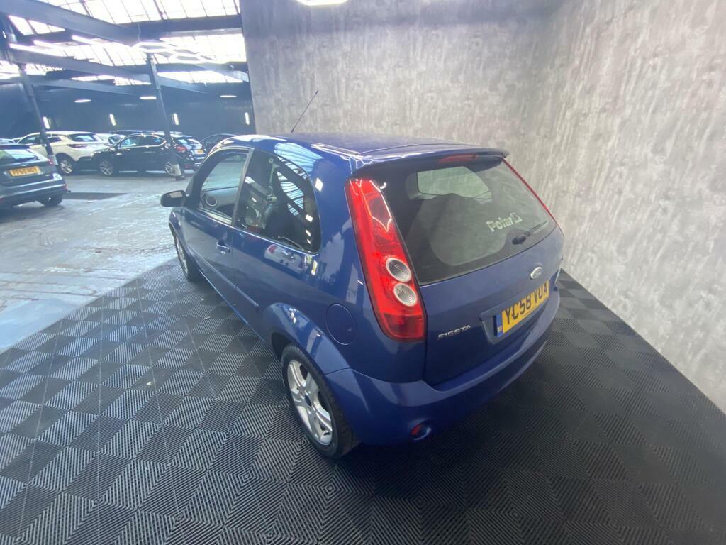 Ford Fiesta 1.25 Style Red #13