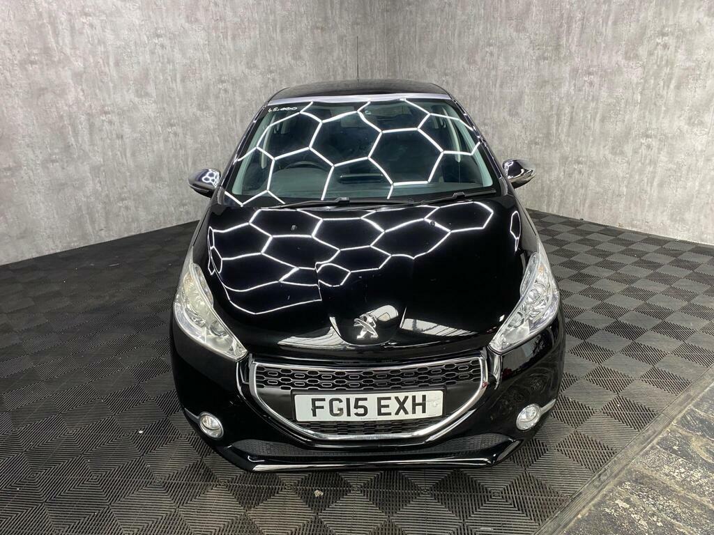 Peugeot 208 1.4 Hdi Style Euro 5 Black #4