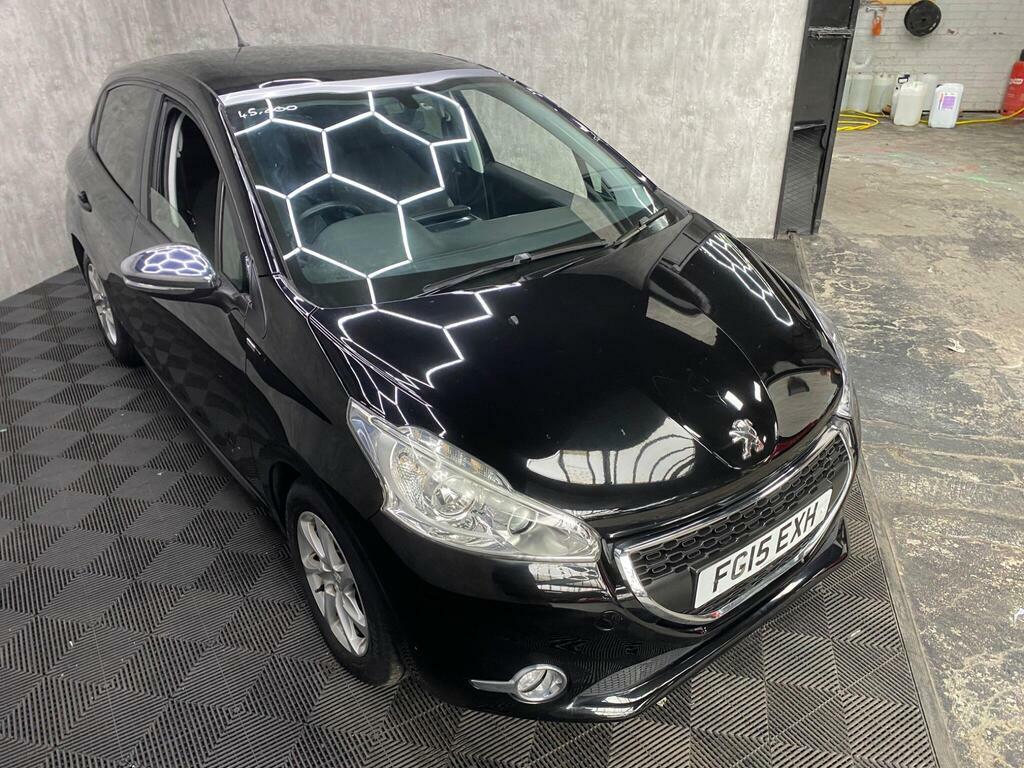 Peugeot 208 1.4 Hdi Style Euro 5 Black #6