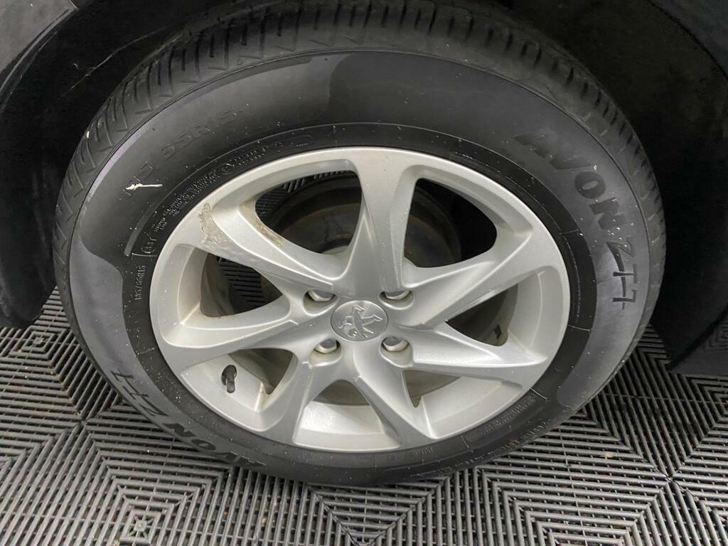 Peugeot 208 1.2 Puretech 82 Active White #19