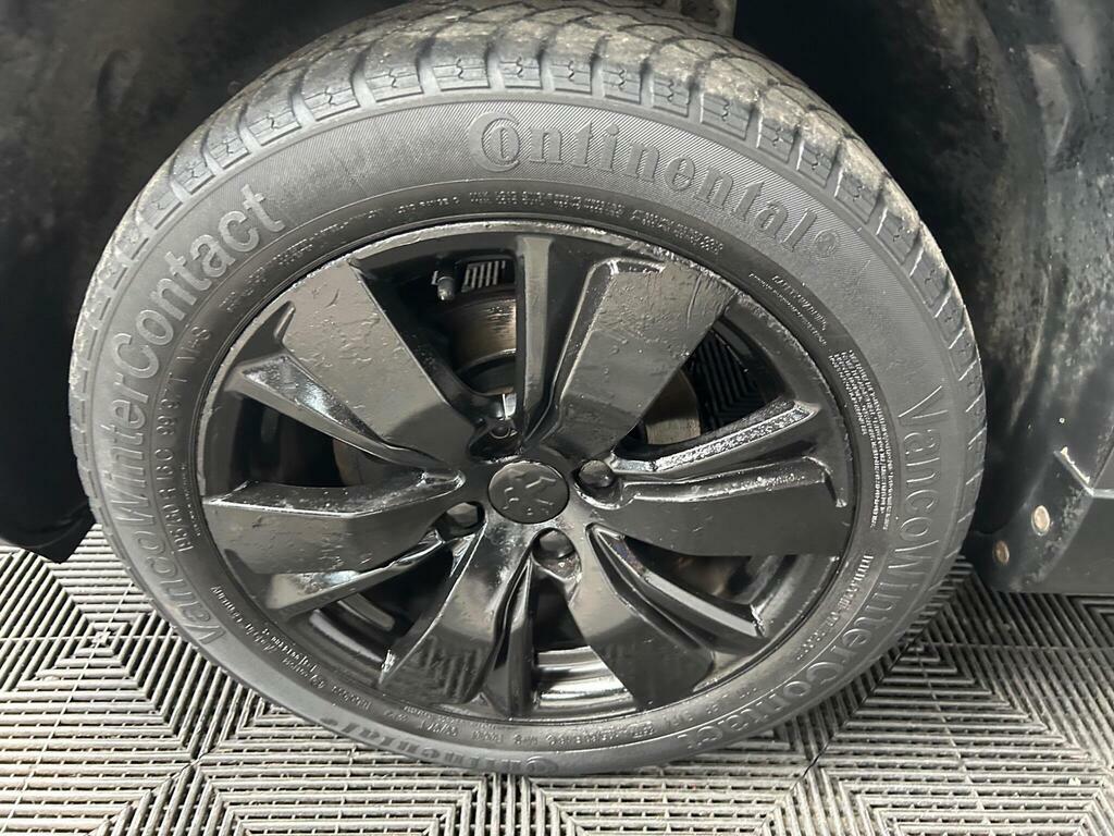 Peugeot 2008 2008 Active Hdi Blue #17