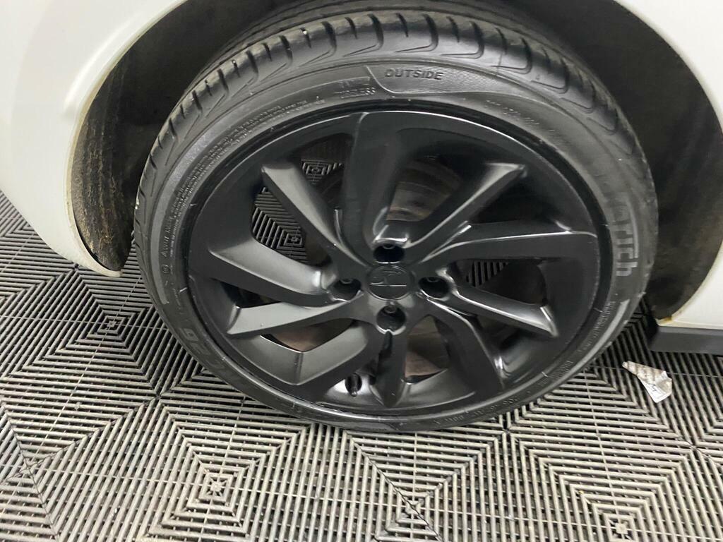 DS DS 3 1.6 Bluehdi Elegance Cwvehiclemarketing White #19