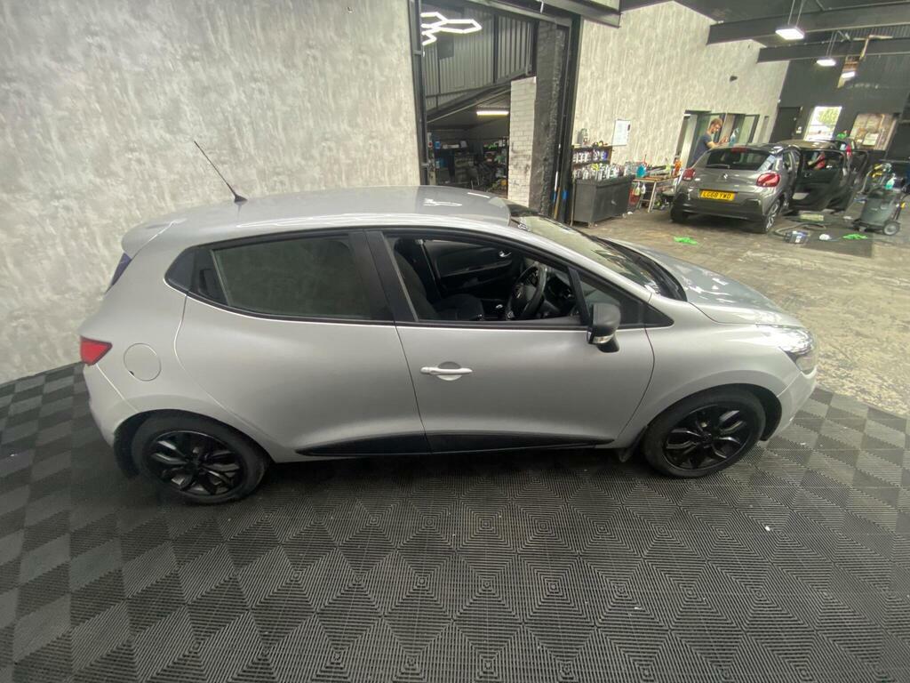 Renault Clio 0.9 Dynamique S Nav Tce 89 Bhp 7In Satellite Na Grey #8