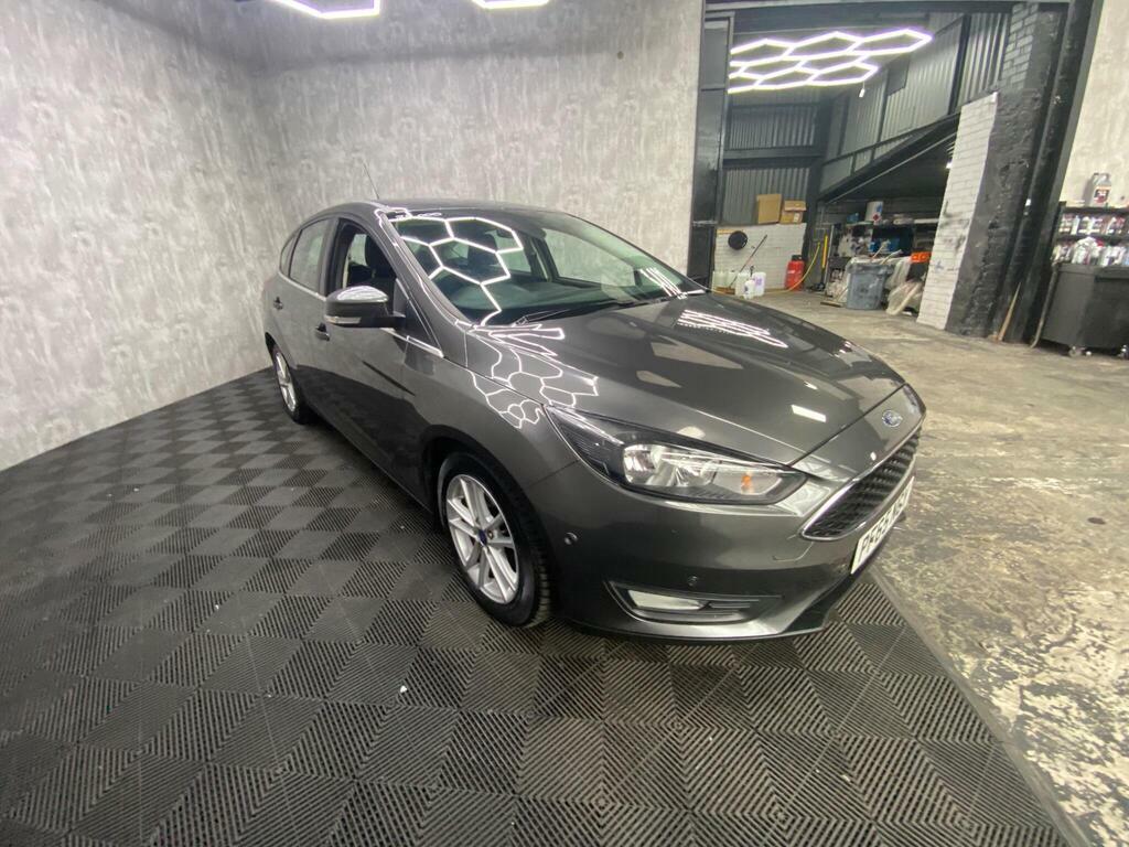 Ford Focus Hatchback 1.0T Ecoboost Titanium Euro 6 Ss White #5