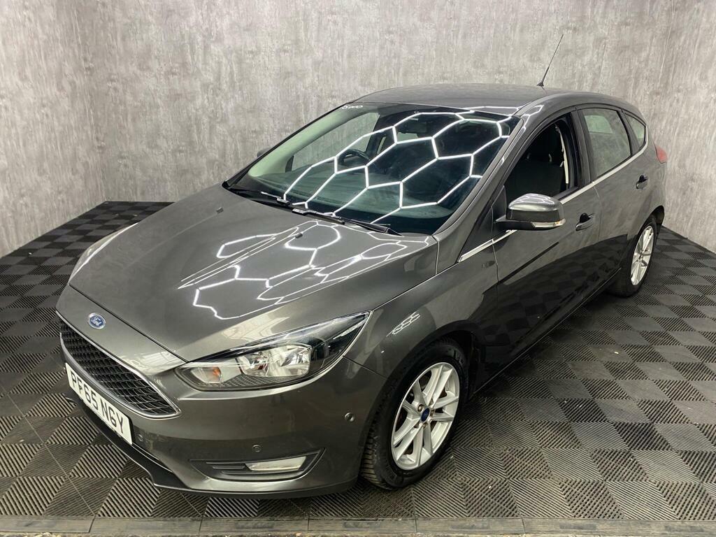 Ford Focus Hatchback 1.0T Ecoboost Titanium Euro 6 Ss White #2