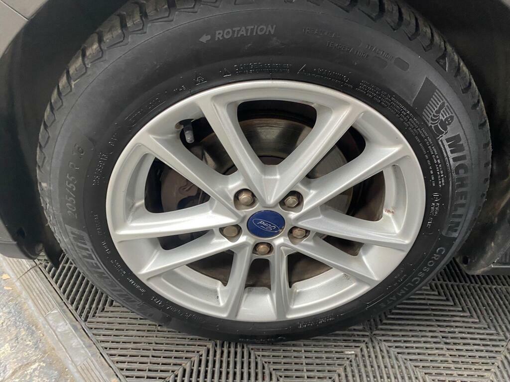 Ford Focus Hatchback 1.0T Ecoboost Titanium Euro 6 Ss White #17