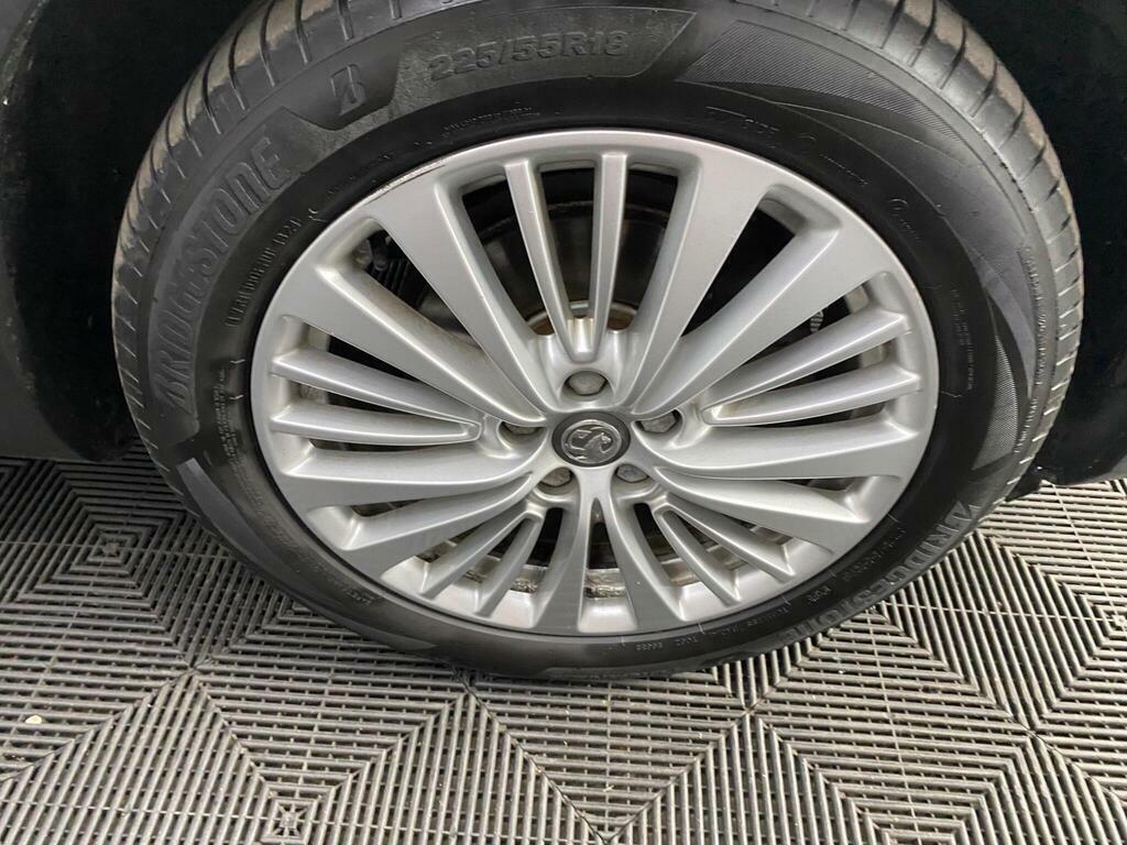 Vauxhall Grandland X Black #20