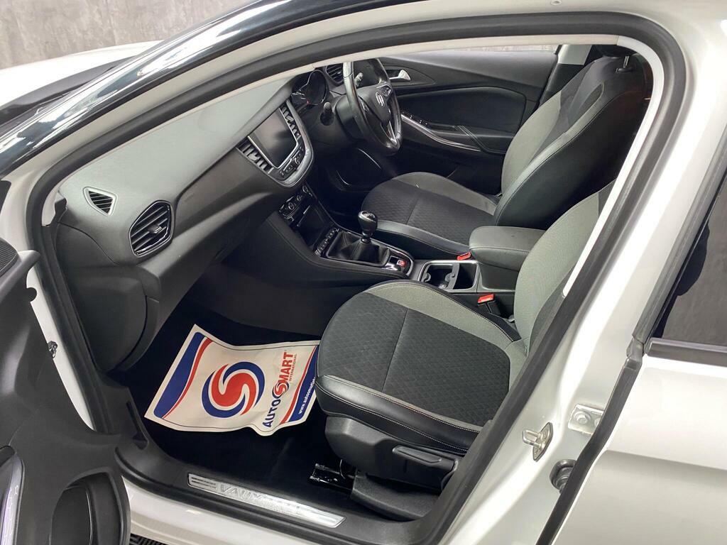 Vauxhall Grandland X Black #22