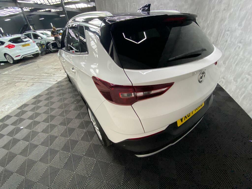 Vauxhall Grandland X Black #13