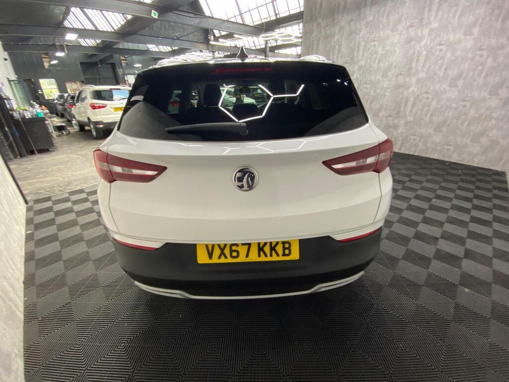 Vauxhall Grandland X Black #11
