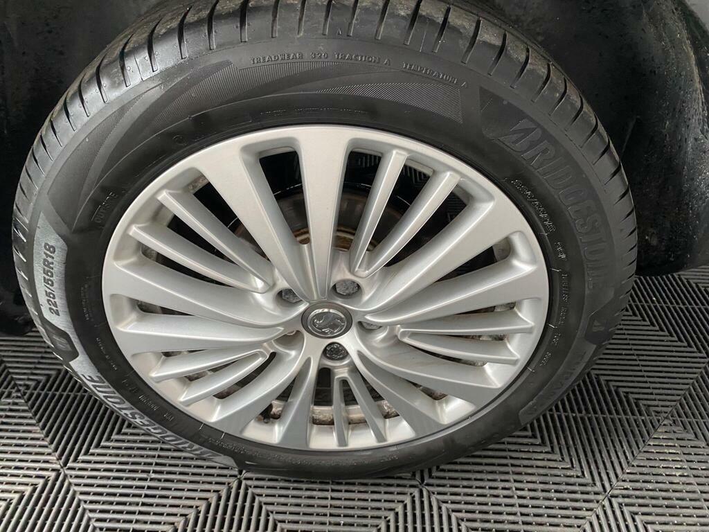 Vauxhall Grandland X Black #18