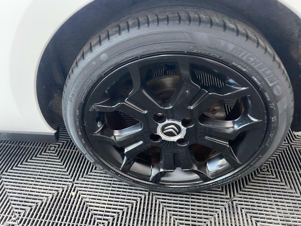 Citroen DS3 1.2 Puretech Dstyle Plus Ss 109 Bhp Man Silver #18