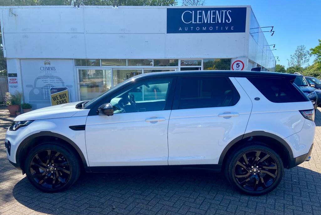 Land Rover Discovery Sport 2.0 Td4 Hse Black Suv White #2