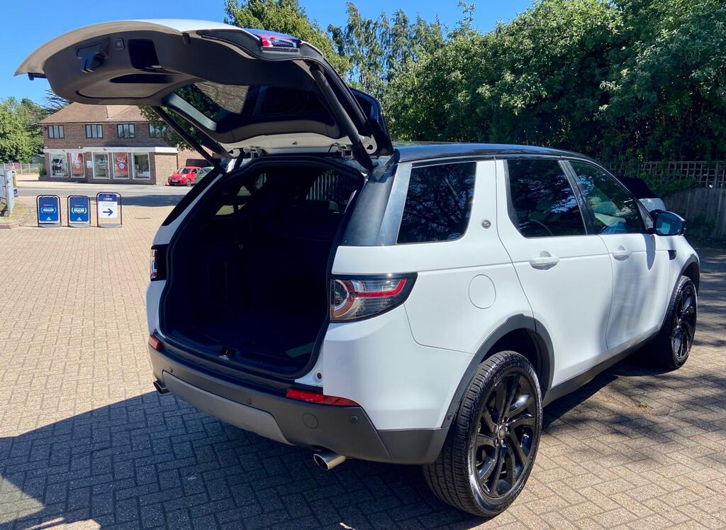 Land Rover Discovery Sport Hse Black #10